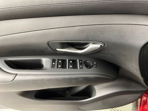 Used 2025 Hyundai Tucson SEL FWD image 25
