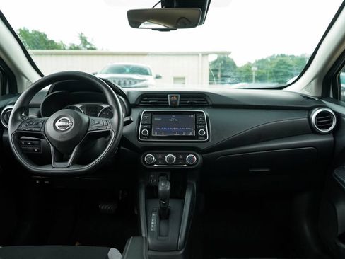 Used 2025 Nissan Versa S w/ Electronics Package FWD image 10