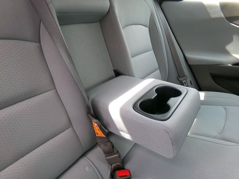 Used 2018 Chevrolet Malibu Hybrid FWD image 28
