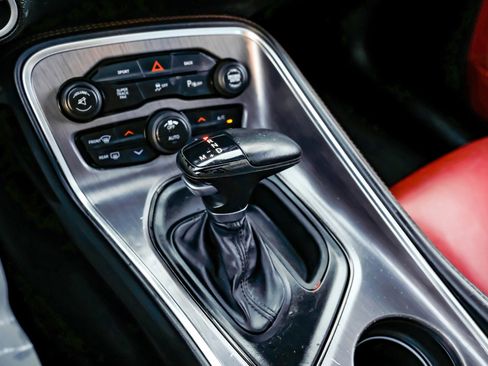 Used 2015 Dodge Challenger R/T Plus image 25