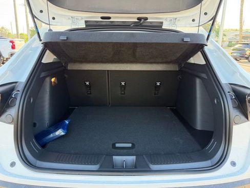 New 2026 Chevrolet Trax LT FWD image 10