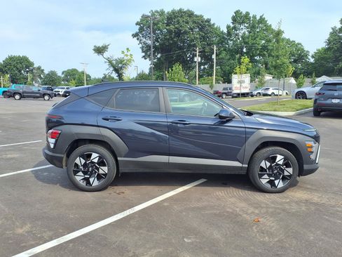 Used 2025 Hyundai Kona SEL AWD/4WD image 2
