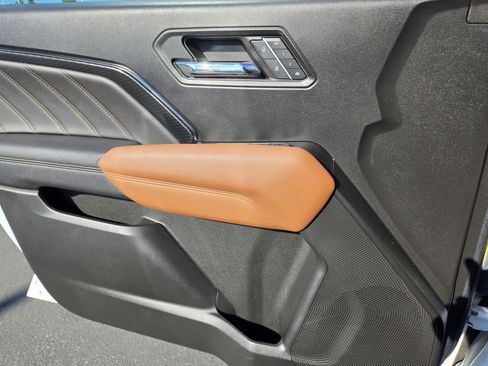 Certified 2023 GMC Canyon AT4 w/ AT4 Premium Package image 17