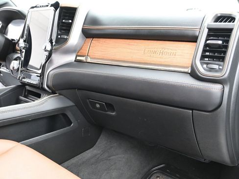 Used 2022 RAM 1500 Limited image 40