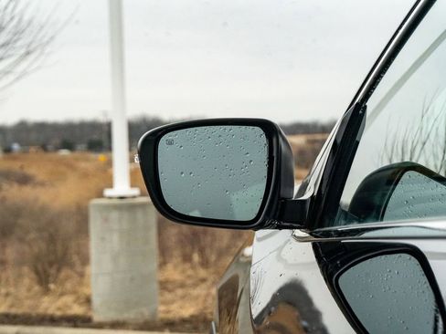 Used 2024 Nissan Murano SV w/ SV Midnight Edition Package image 16