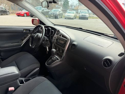 Used 2008 Toyota Matrix XR image 16