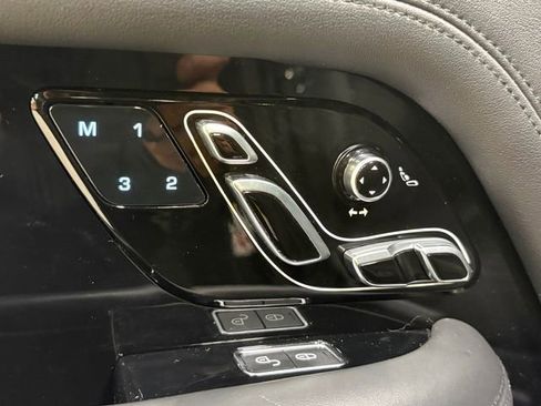 Used 2018 Land Rover Range Rover Supercharged image 19