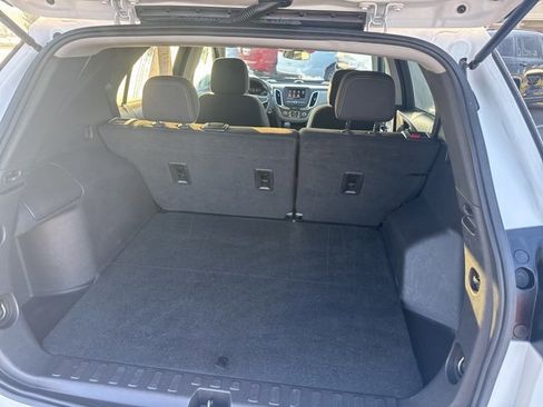 Used 2024 Chevrolet Equinox LS image 10