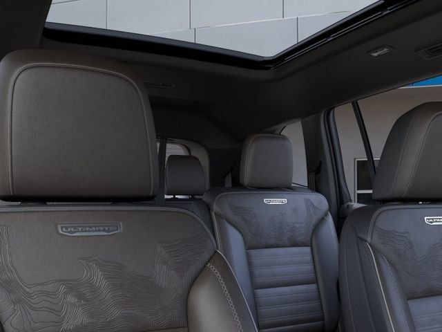 New 2026 GMC Acadia Denali Ultimate w/ LPO, Floor Liner Package AWD/4WD image 24