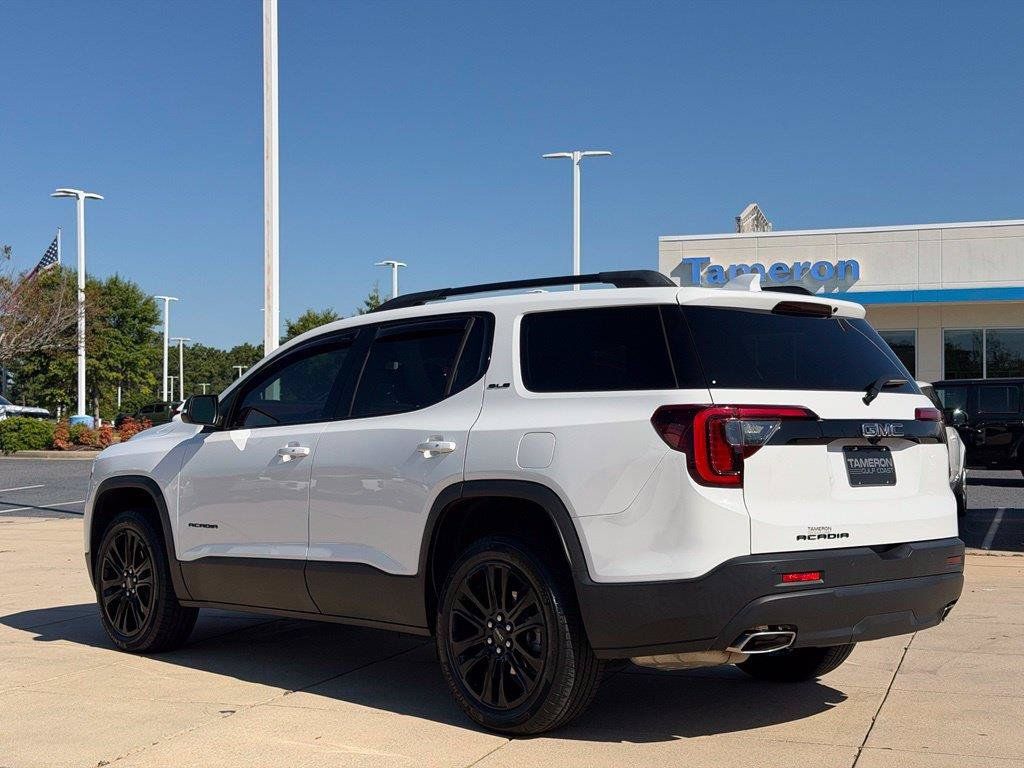 Used 2022 GMC Acadia SLE w/ Driver Convenience Package FWD image 7
