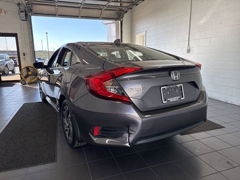 Used 2017 Honda Civic EX image 6