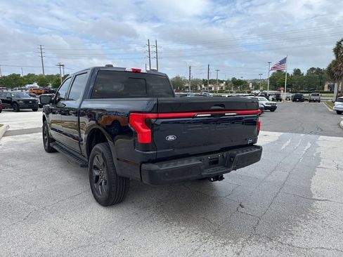 Used 2024 Ford F150 Lightning Lariat image 3