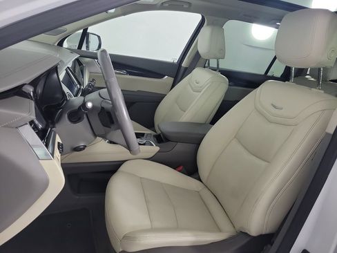 Certified 2023 Cadillac XT6 Premium Luxury w/ Technology Package AWD/4WD image 18