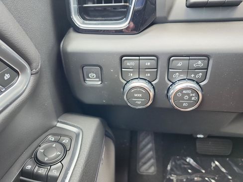 New 2026 GMC Sierra 3500 Denali w/ Denali Reserve Package AWD/4WD image 20