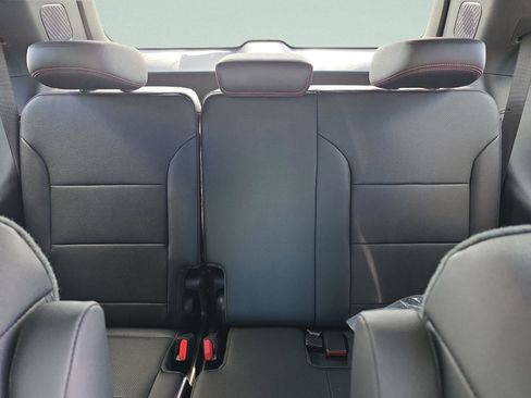 New 2026 Chevrolet Traverse Z71 w/ Driver Confidence Package image 24