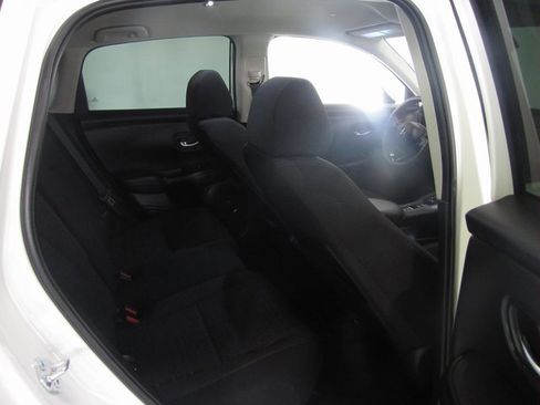 Certified 2025 Honda HR-V LX image 16