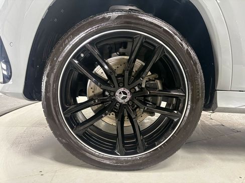 Used 2024 Mercedes-Benz GLS 450 4MATIC image 39