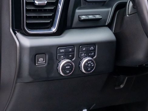 Used 2024 GMC Sierra 2500 Denali Ultimate w/ Max Trailering Package AWD/4WD image 19