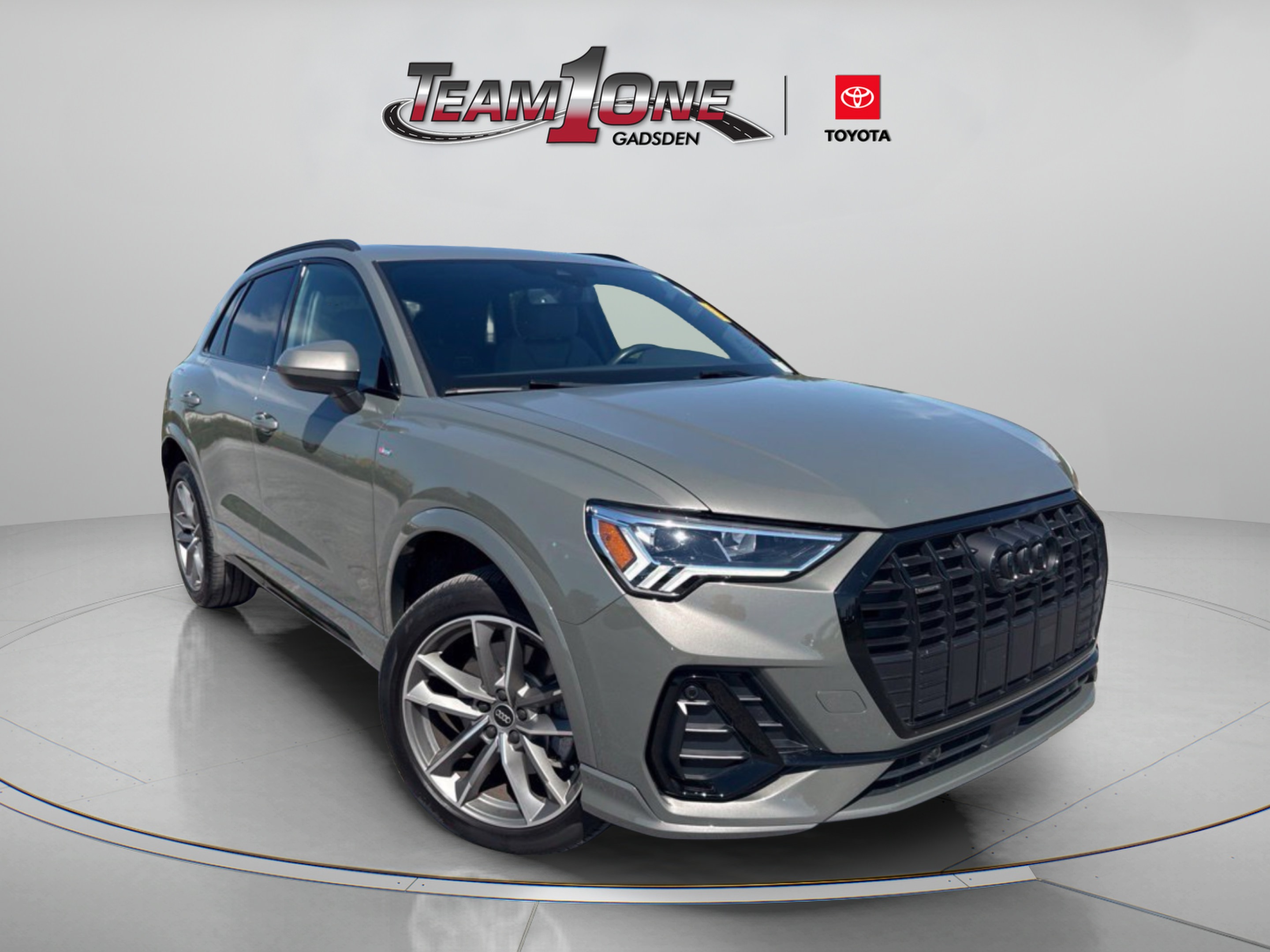 Used 2025 Audi Q3 2.0T Premium AWD/4WD image 1