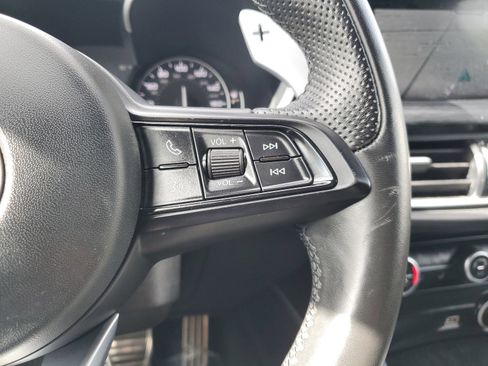 Used 2022 Alfa Romeo Stelvio Sprint image 20