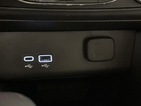 Used 2024 Buick Encore GX Preferred w/ Comfort Package image 25