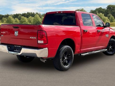 Used 2022 RAM 1500 Classic SLT AWD/4WD image 12