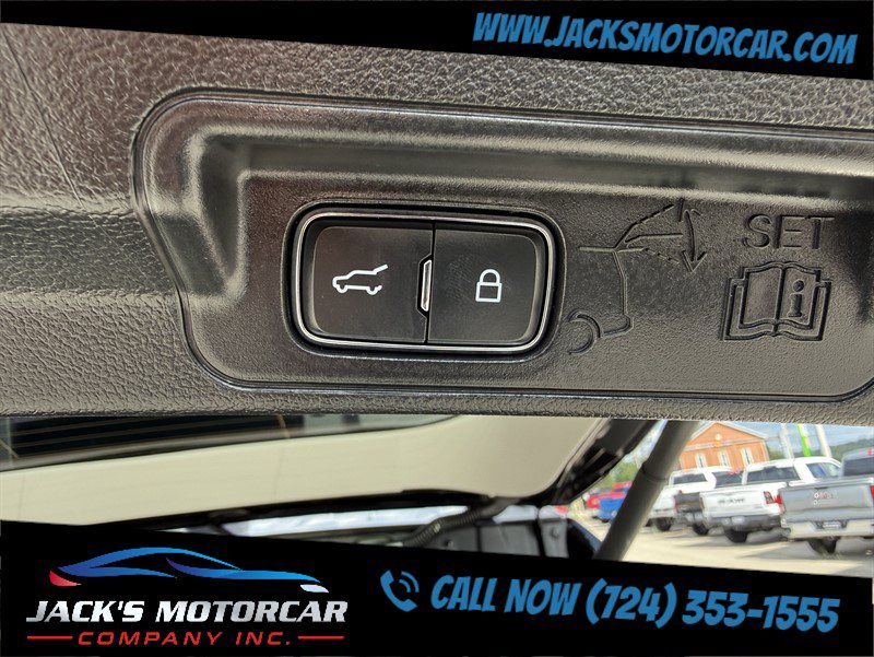 Used 2025 Ford Explorer Active w/ Active Comfort Package AWD/4WD image 29