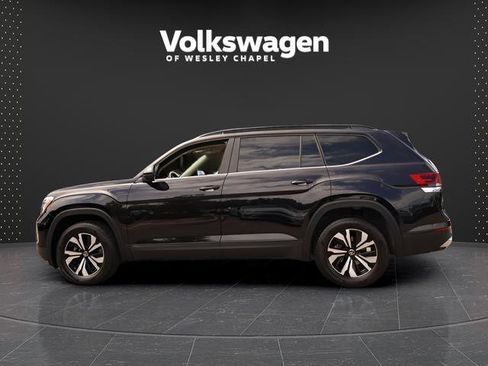Certified 2025 Volkswagen Atlas SE FWD image 5