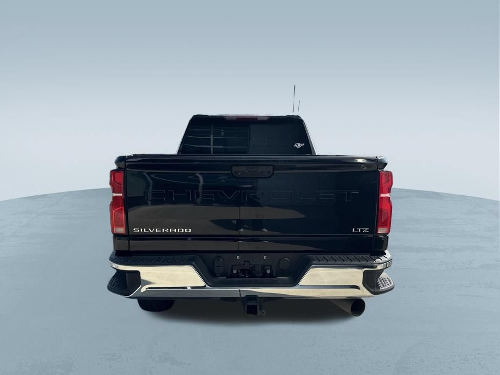 Used 2024 Chevrolet Silverado 2500 LTZ AWD/4WD image 7