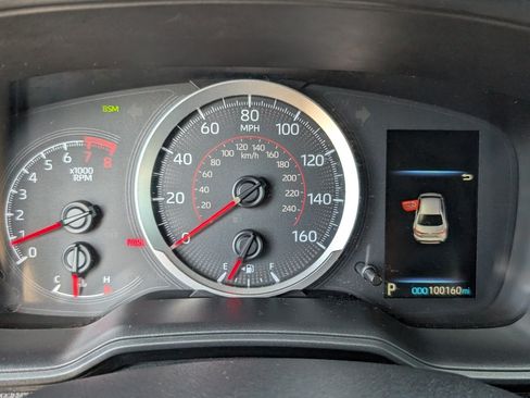 Used 2021 Toyota Corolla SE w/ SE Premium Package FWD image 19