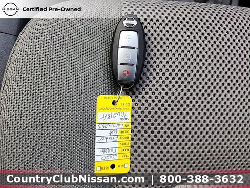 Certified 2020 Nissan Frontier SV w/ Midnight Edition Floor Mats image 32