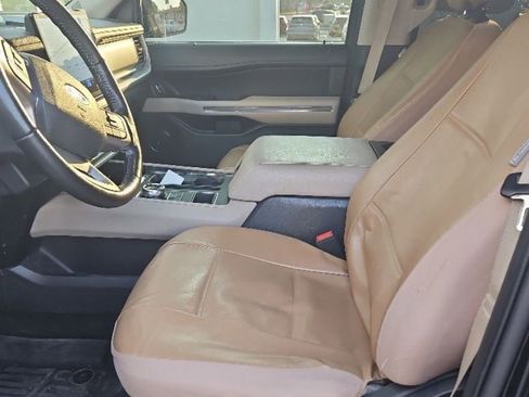 Used 2024 Ford Expedition Max XLT RWD image 8