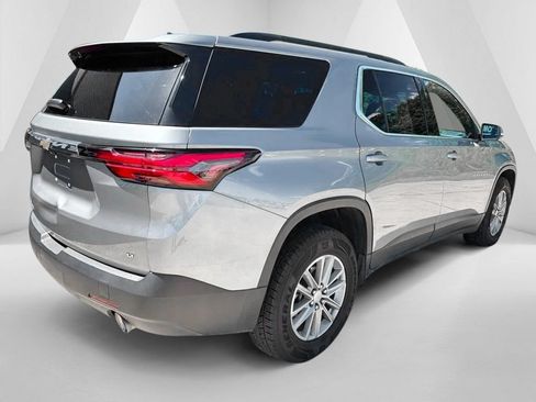 Used 2023 Chevrolet Traverse LT AWD/4WD image 6