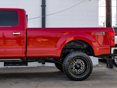 Used 2017 Ford F250 Platinum w/ Platinum Ultimate Package image 10