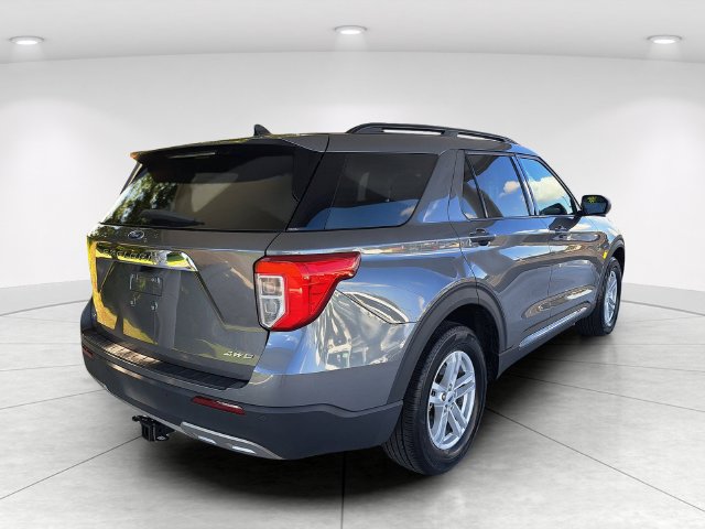 Used 2024 Ford Explorer XLT w/ Equipment Group 202A AWD/4WD image 6
