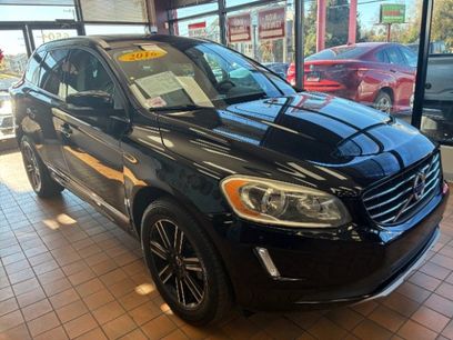 Used 2016 Volvo XC60 T5 Premier w/ Proximity Package