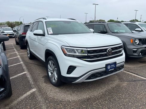 Used 2023 Volkswagen Atlas SE AWD/4WD image 2