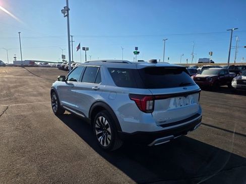 New 2026 Ford Explorer Platinum w/ LUX Leather Package AWD/4WD image 4