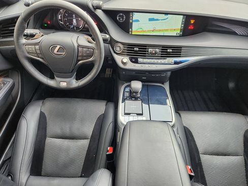 Used 2019 Lexus LS 500 F Sport w/ Accessory Package (Z2) RWD image 27