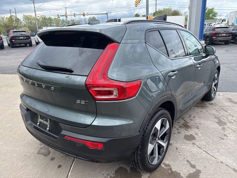 Used 2026 Volvo XC40 B5 Plus AWD/4WD image 7
