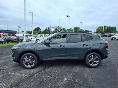 New 2025 Chevrolet Trax LT FWD image 7