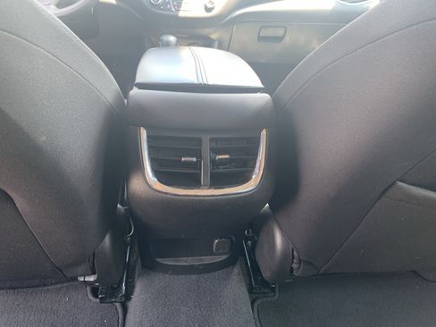 Used 2023 Chevrolet Malibu LT FWD image 33