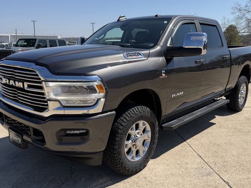 Used 2024 RAM 2500 Laramie image 2