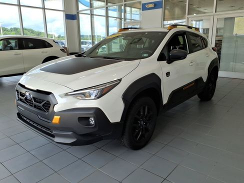 Certified 2024 Subaru Crosstrek 2.5i Wilderness w/ Crosstrek Mirror Package AWD/4WD image 8