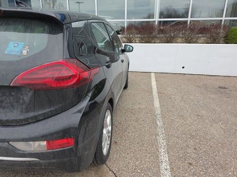Used 2020 Chevrolet Bolt LT image 3