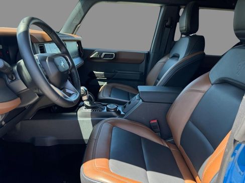 Used 2024 Ford Bronco Outer Banks AWD/4WD image 16