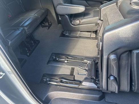 Used 2024 GMC Yukon XL Denali image 28