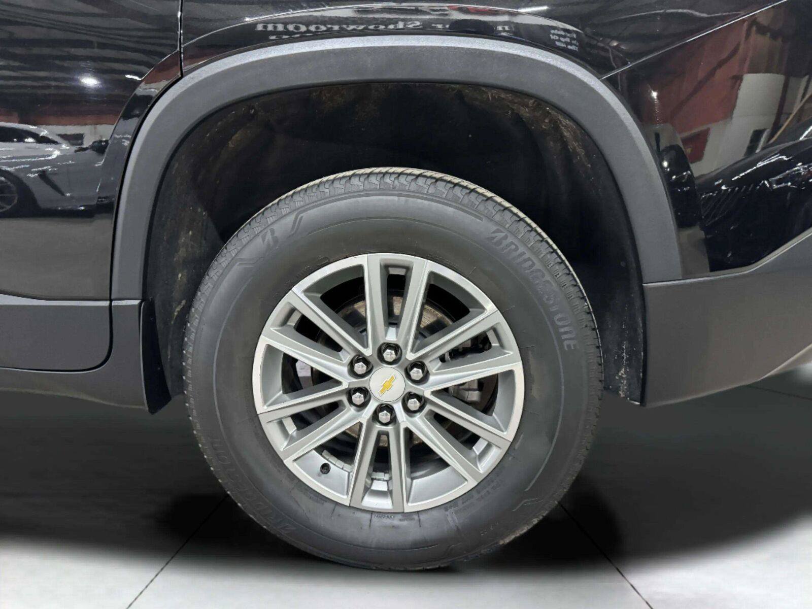 Used 2023 Chevrolet Traverse LT AWD/4WD image 61