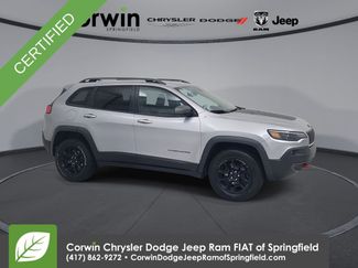Used 2019 Jeep Cherokee Trailhawk w/ Comfort/Convenience Group 360° Tour