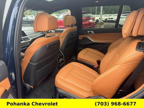 Used 2022 BMW X7 M50i w/ Dynamic Handling Package AWD/4WD image 30